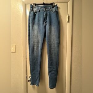Stretch skinny jeans